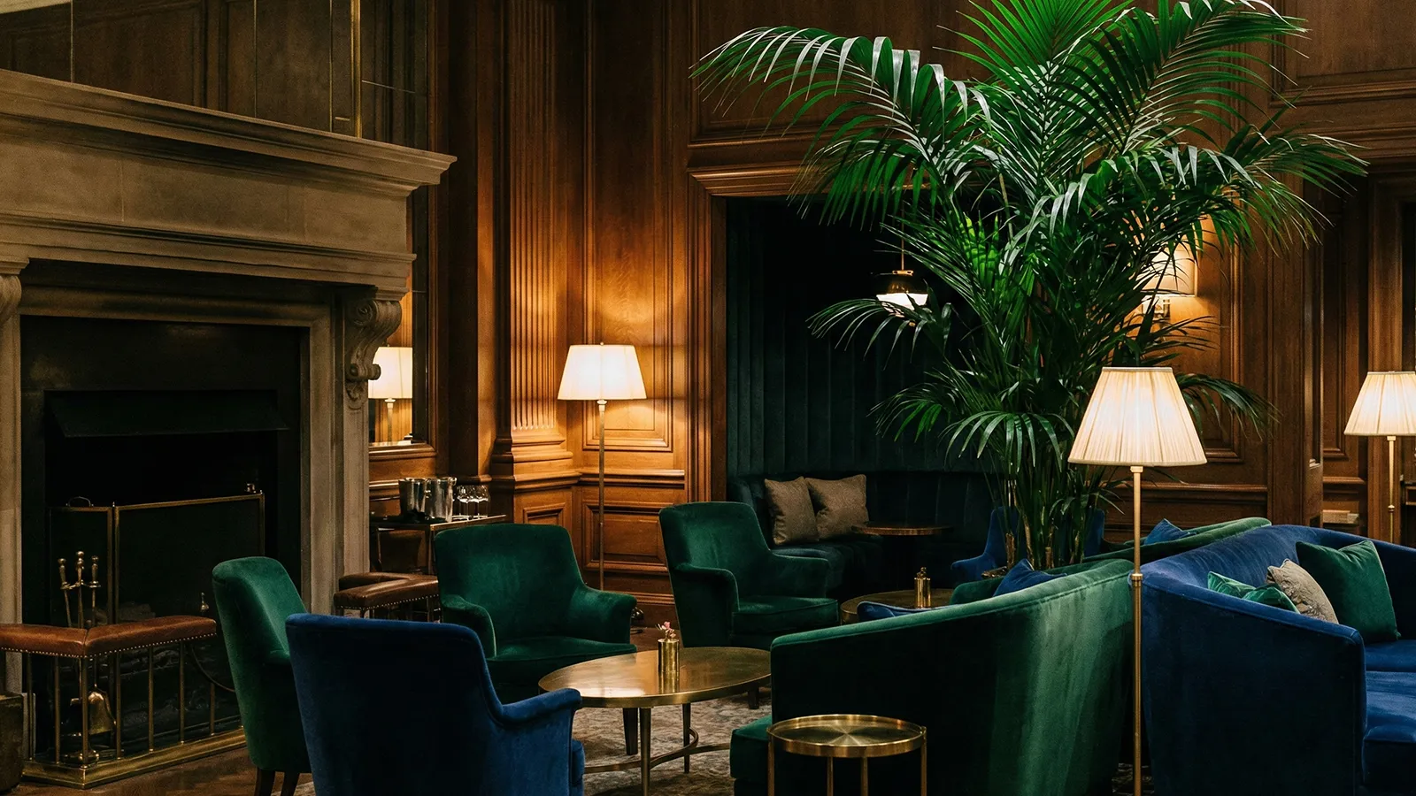 Luxury hotel lounge in Chicago featuring design-forward interior landscaping and premium furniture.